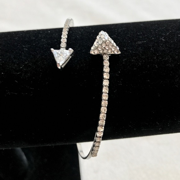 CLAIMED! 🎁 FREE w/ $65 or more purchase! - Picture 6 of 7